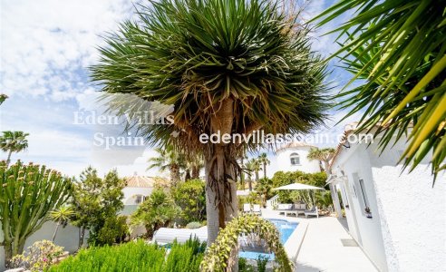 Resale - Urbanisation detached Villa - Torrevieja