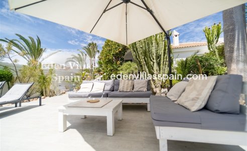 Resale - Urbanisation detached Villa - Torrevieja