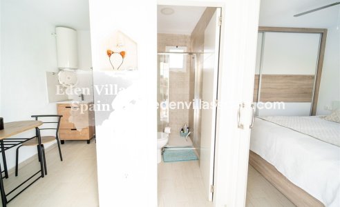 Resale - Urbanisation detached Villa - Torrevieja