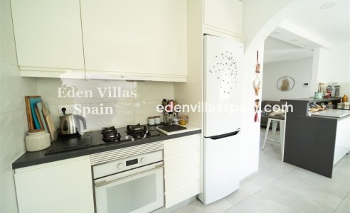 Resale - Urbanisation detached Villa - Torrevieja