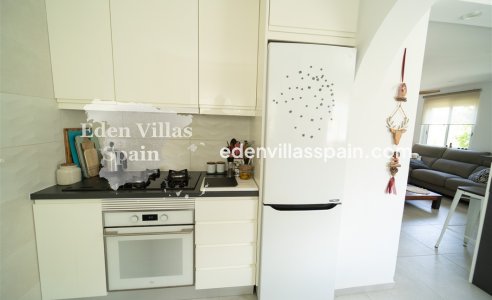 Resale - Urbanisation detached Villa - Torrevieja