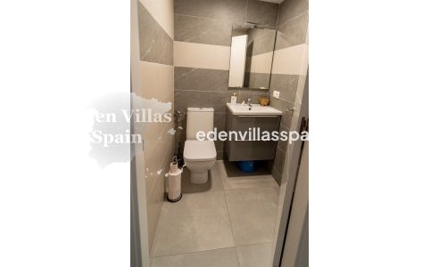 Resale - Urbanisation detached Villa - Torrevieja