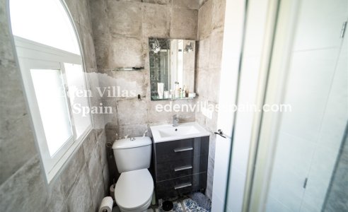 Resale - Urbanisation detached Villa - Torrevieja