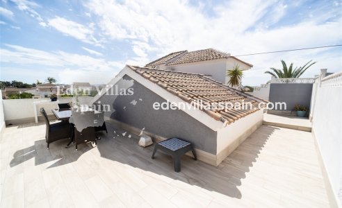 Resale - Urbanisation detached Villa - Torrevieja