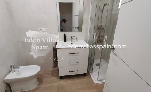 Segunda Mano - Apartamento en la costa - Santa Pola