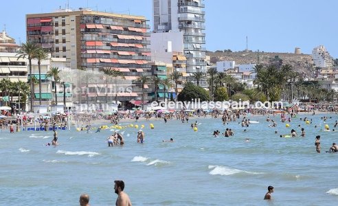 Segunda Mano - Apartamento en la costa - Santa Pola